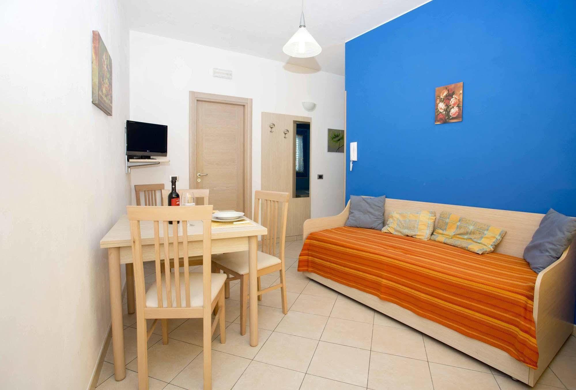 Terra Del Sole Villa Фавиняна Екстериор снимка